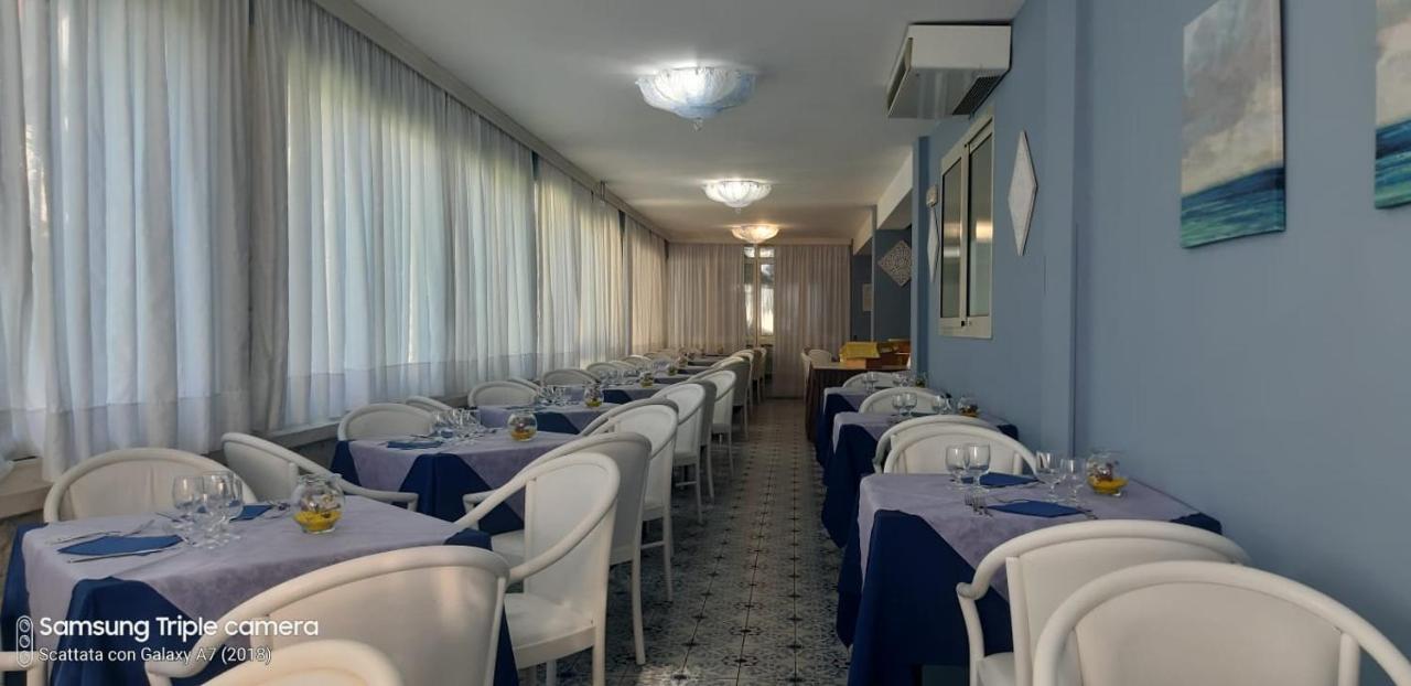 Baia Degli Dei Lägenhet Giardini Naxos Exteriör bild