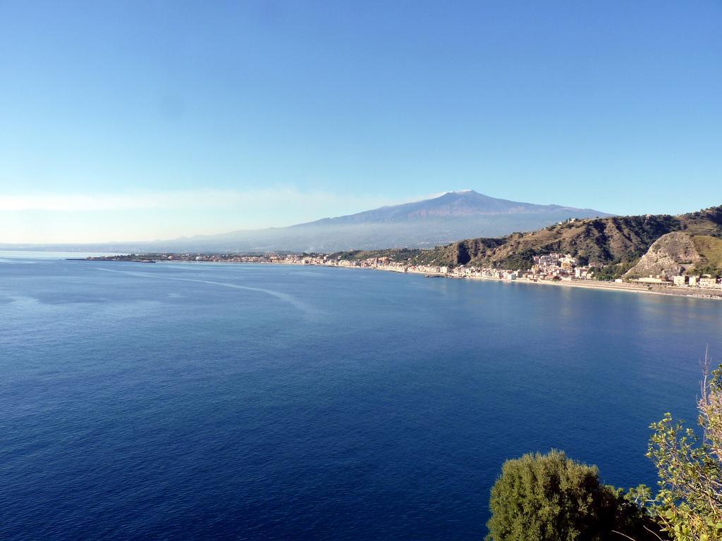 Baia Degli Dei Lägenhet Giardini Naxos Exteriör bild